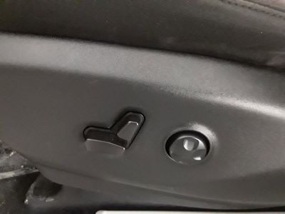 2022 Chrysler Voyager - Photo 10