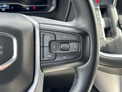 2023 GMC Yukon SLT - Photo 30