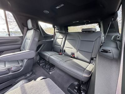 2023 GMC Yukon SLT - Photo 14