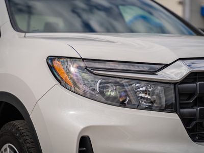2025 Honda Ridgeline - Photo 9