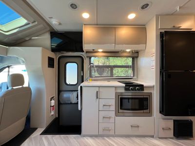 2026 Thor Motor Coach GEMINI - Photo 8