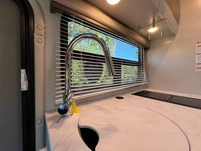 2026 Thor Motor Coach GEMINI - Photo 10