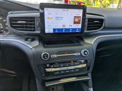2020 Ford Explorer — photo 18 view