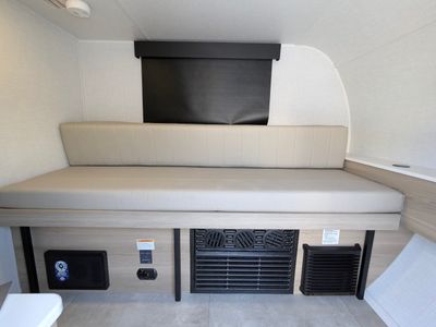 2025 Forest River Rockwood Geo Pro — photo 10 view