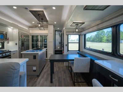 2025 Jayco North Point - Photo 13