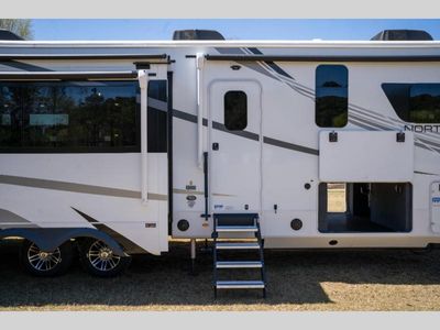 2025 Jayco North Point - Photo 19