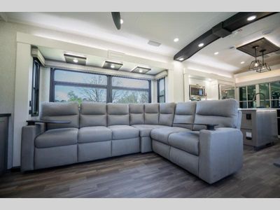 2025 Jayco North Point - Photo 8