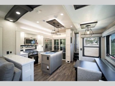 2025 Jayco North Point - Photo 5
