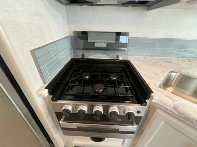 2026 Fleetwood FLAIR — photo 10 view