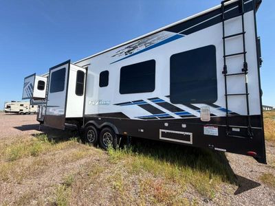 2023 Keystone RV Fuzion - Photo 7