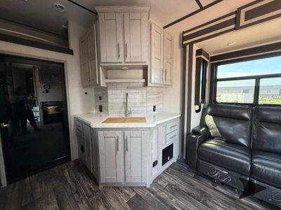 2023 Keystone RV Fuzion - Photo 12