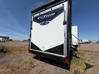 2023 Keystone RV Fuzion - Photo 5