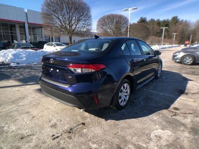 2025 Toyota Corolla LE - Photo 4