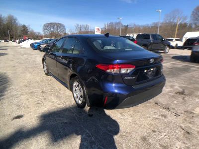 2025 Toyota Corolla LE - Photo 6