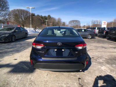2025 Toyota Corolla LE - Photo 5