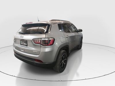 2024 Jeep Compass - Photo 7