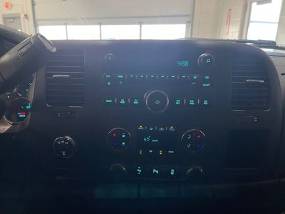 2013 Chevrolet Silverado 2500HD - Photo 11