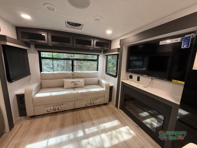 2026 Forest River RV Rockwood Ultra Lite — photo 17 view