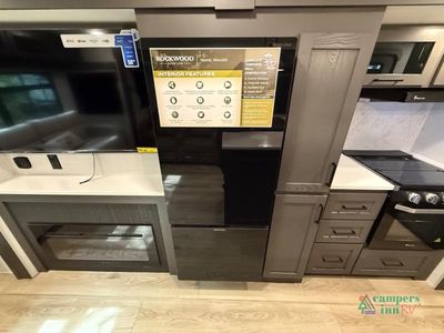 2026 Forest River RV Rockwood Ultra Lite — photo 31 view