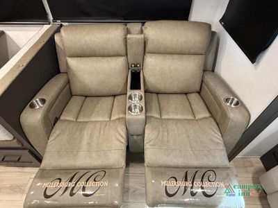 2026 Forest River RV Rockwood Ultra Lite — photo 22 view