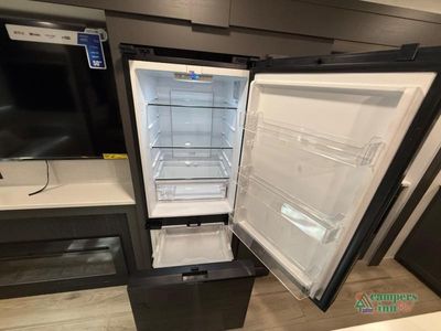 2026 Forest River RV Rockwood Ultra Lite — photo 33 view