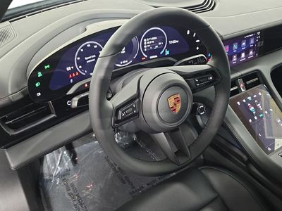 2026 Porsche Taycan - Photo 4