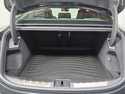 2026 Porsche Taycan - Photo 25