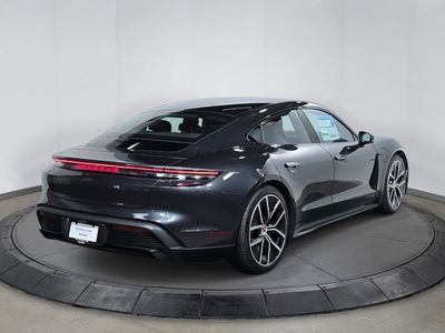 2026 Porsche Taycan - Photo 7