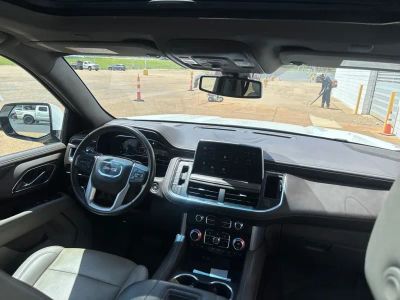 2022 GMC Yukon XL - Photo 33