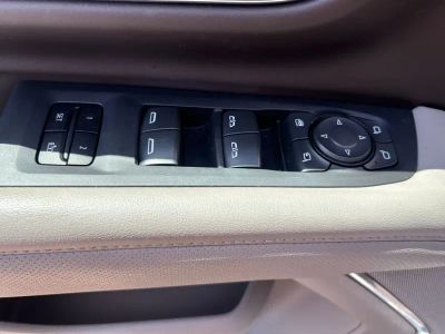 2022 GMC Yukon XL - Photo 8