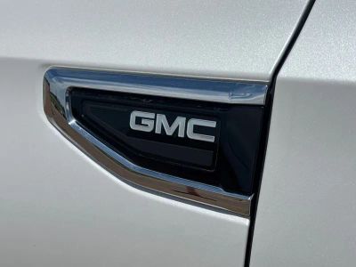 2022 GMC Yukon XL - Photo 40