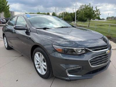 2016 Chevrolet Malibu - Photo 2