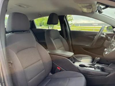 2016 Chevrolet Malibu - Photo 25