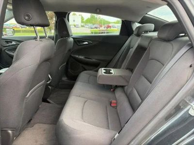 2016 Chevrolet Malibu - Photo 35