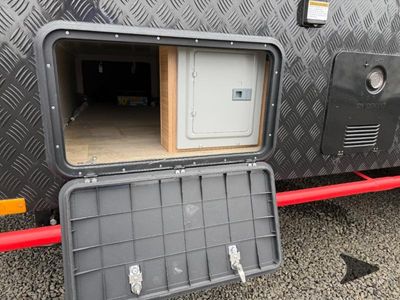 2025 BLACK SERIES Black Series Camper - Photo 9