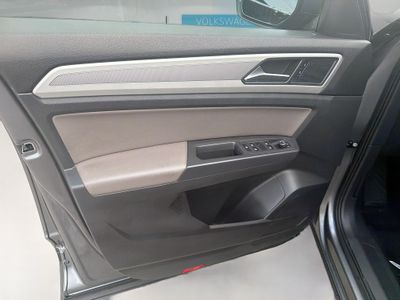 2021 Volkswagen Atlas Cross Sport - Photo 19