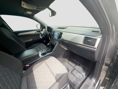 2021 Volkswagen Atlas Cross Sport - Photo 32