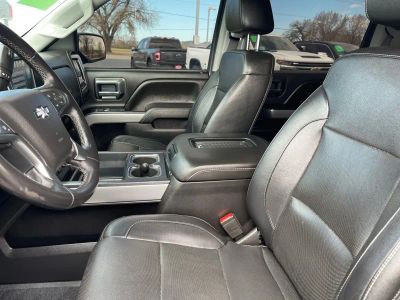 2018 Chevrolet Silverado 1500 — photo 9 view