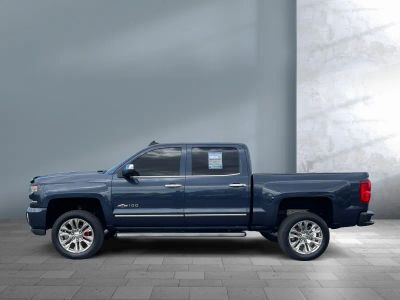2018 Chevrolet Silverado 1500 — rear three-quarter view