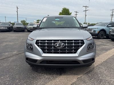 2024 Hyundai Venue - Photo 2