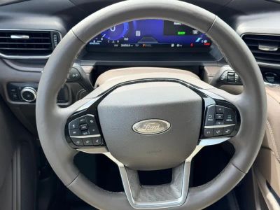 2022 Ford Explorer - Photo 23