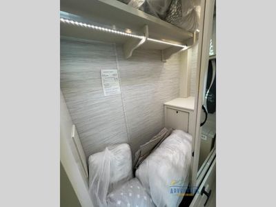 2026 Tiffin Motorhomes Phaeton CH - Photo 12