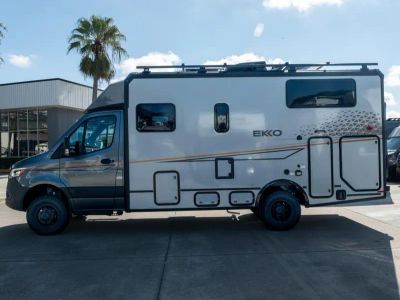 2026 Winnebago EKKO - Photo 18