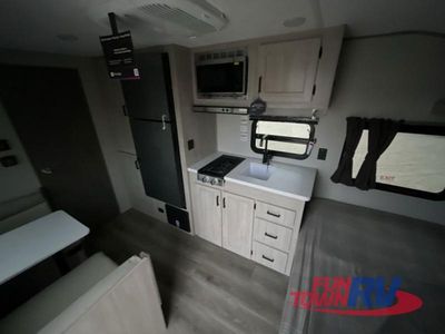 2026 Coachmen RV Catalina Summit Series 7 - Photo 13