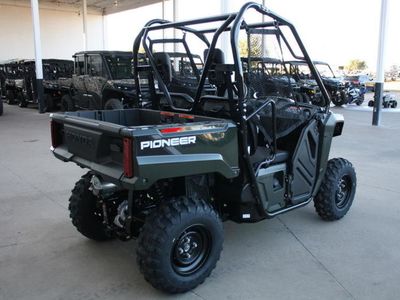 2026 Honda Pioneer 520 - Photo 10