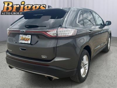 2016 Ford Edge — detail view