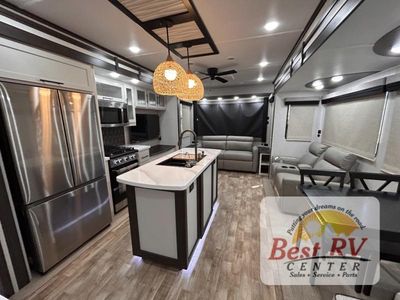 2026 CrossRoads RV Hampton - Photo 11