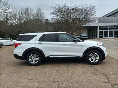 2022 Ford Explorer - Photo 8