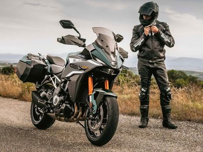 2024 Suzuki GSX-S1000GX+ - Photo 3