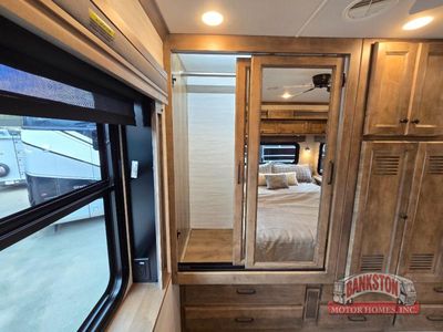 2026 Allegro Bay 34 DB — photo 37 view